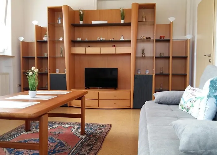 Giovanni Apartman *